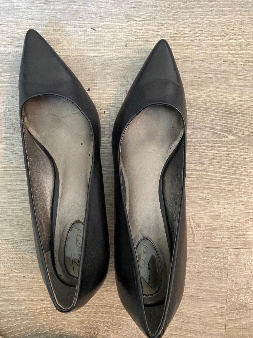 Trotters Kiera Kitten Heels Black 9 N